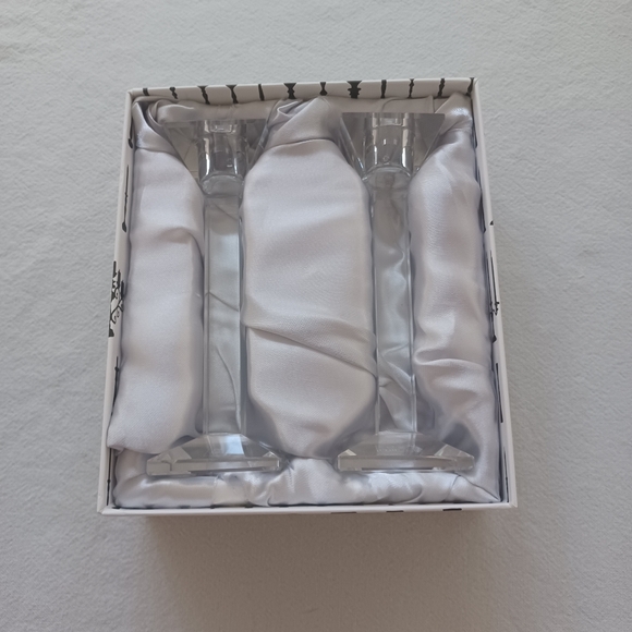 Set of 2 Crystal Glass Modern Square Candlesticks - Picture 7 of 10